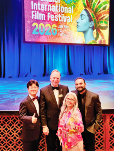 임애훈 한인회장, 챈들러 국제 영화제 시상자로 참석