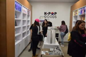 12.29 아시아나마켓 k-pop코너 오픈 댄스배틀 및 경품추첨