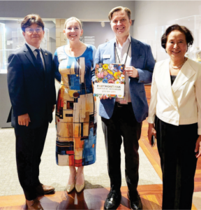 임애훈 한인회장, 피닉스 예술관 방문